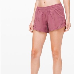 Lululemon Hotty Hot Shorts (4”)